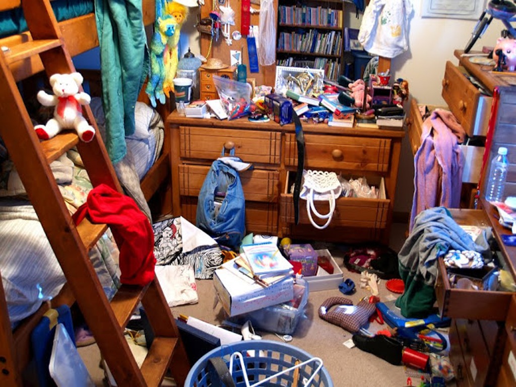 How to Fight Lice & Keep Your Kid’s Head Healthy 3 bigstockphoto_Messy_Bedroom_755259