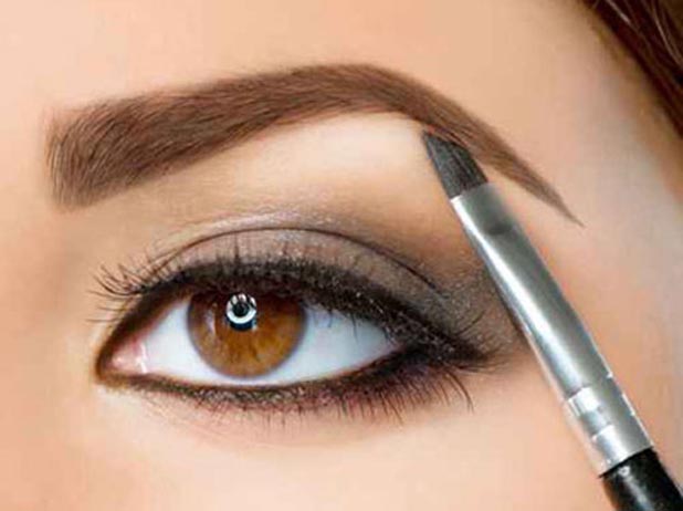Ways to Apply Eye Makeup in 8 Simple Steps 12 make your eyes look wider and more elegant.