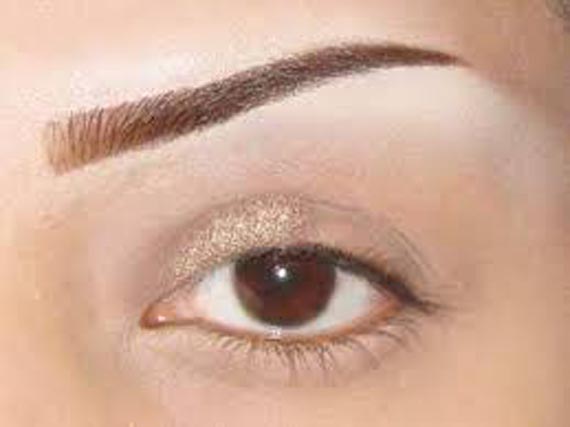 Ways to Apply Eye Makeup in 8 Simple Steps 11 concealer