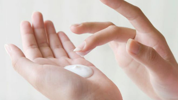 How to Cool Off Your Body after Exercising 6 0 21 450 081508 lotion skin cancer How to Cool Off Your Body after Exercising - 6