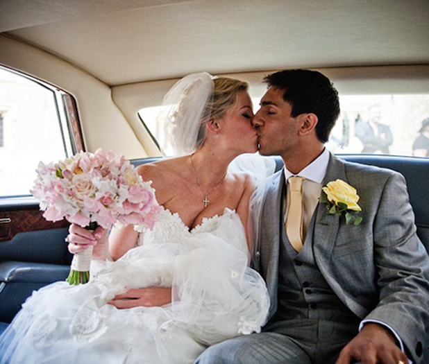 bride and groom photo by zoe collyer pink bouquet by Emma Lappin flowers How to Choose Your Wedding Bouquet? - 2 lovely bouquet,Corsages, Fall Wedding , Wedding, wedding bouquet