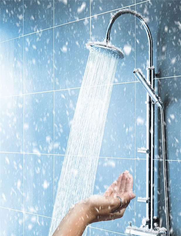 How to Cool Off Your Body after Exercising 5 shower11 How to Cool Off Your Body after Exercising - 5