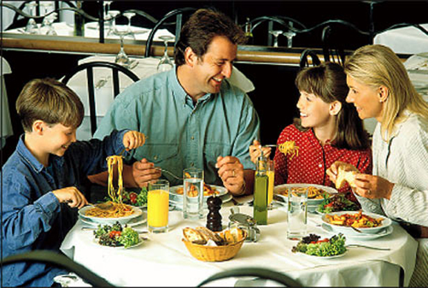 How to Celebrate Your Dad on the Father's Day 2 How to Celebrate Your Dad on the Father's Day - 2