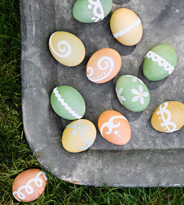 101634575.jpg.rendition.largest How to Apply Easter Egg Decorations - 1