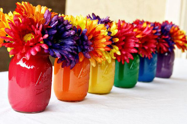 8 Decorative Ideas to Apply on Mason Jars 4 2013 05 27 coppola diy mason jar centerpiece decoration 1 8 Decorative Ideas to Apply on Mason Jars - 3
