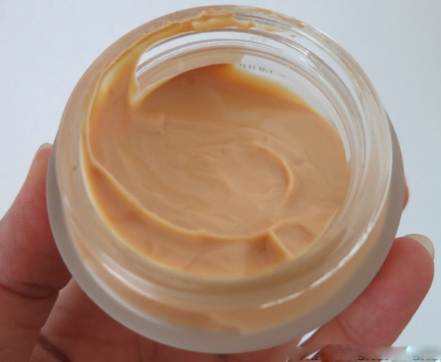 Himalaya Herbals Clear Complexion Whitening Day Cream 2 How to Use Herbal Products for Skin Whitening - 5