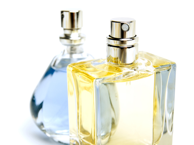 How to Choose a Special Gift for the Mother’s Day 7 shutterstock perfume How to Choose a Special Gift for the Mother’s Day - 7