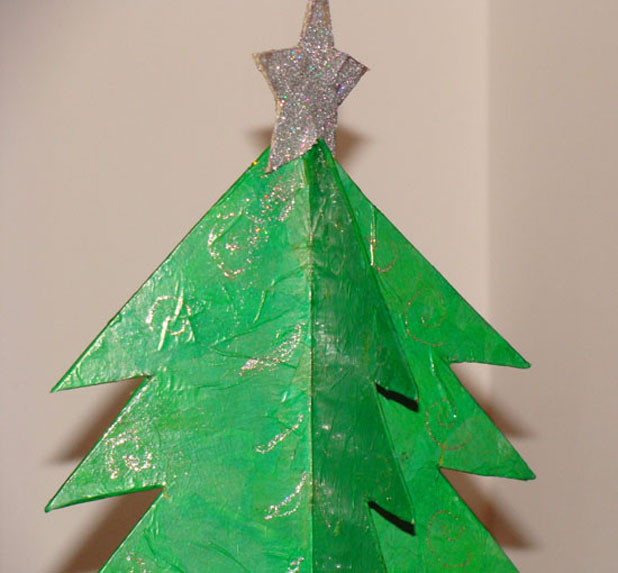 xmas tree How to Make a Christmas Tree out of Paper - 5