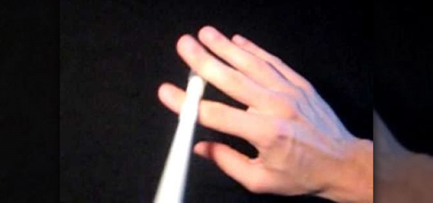 How to Apply Pen Spinning Magic Tricks 3 do extended infinity pen spinning How to Apply Pen Spinning Magic Tricks - 3