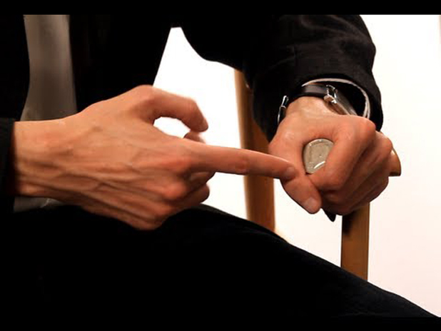 How to Apply Simple Magic Coin Tricks 6 Thumb coin vanish