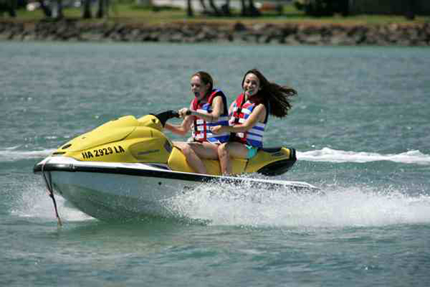 media pictures 019 How to Safely Ride a Jet Ski - 7