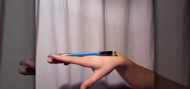 How to Apply Pen Spinning Magic Tricks 5 perform backaround pen spinning How to Apply Pen Spinning Magic Tricks - 5