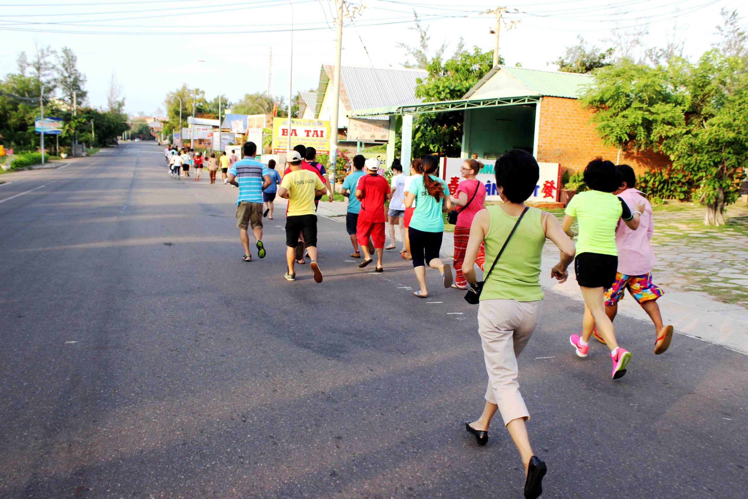 12 17 1 scaled The Health Benefits of Walking - 6 health benefits walking