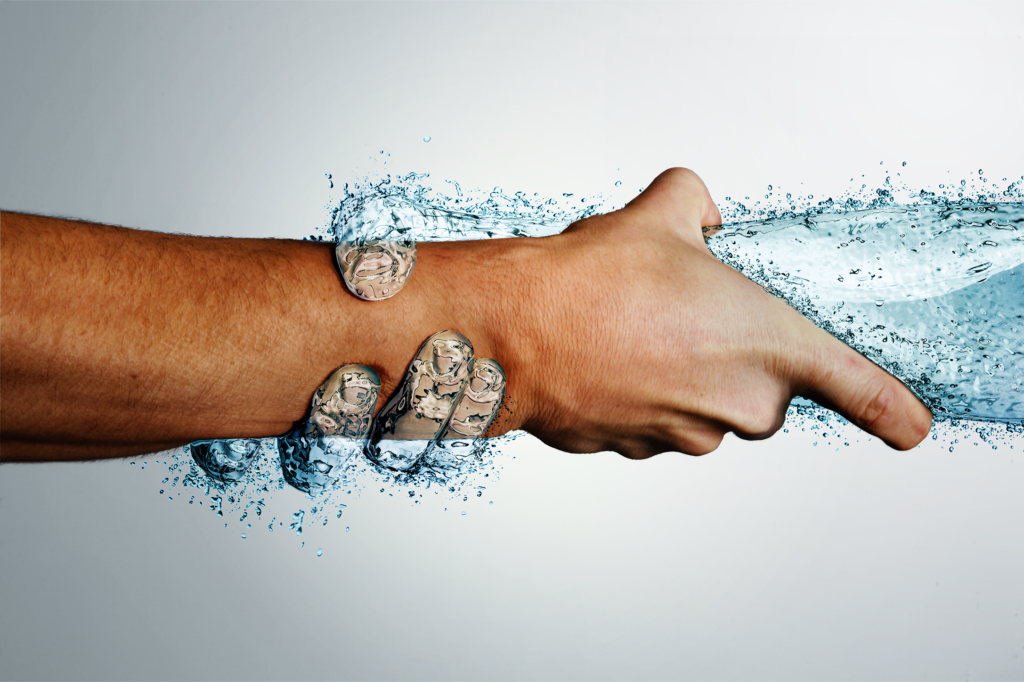 Top 10 Symptoms of Dehydration 7 5 2 Top 10 Symptoms of Dehydration - 3 symptoms dehydration important signs dehydrated