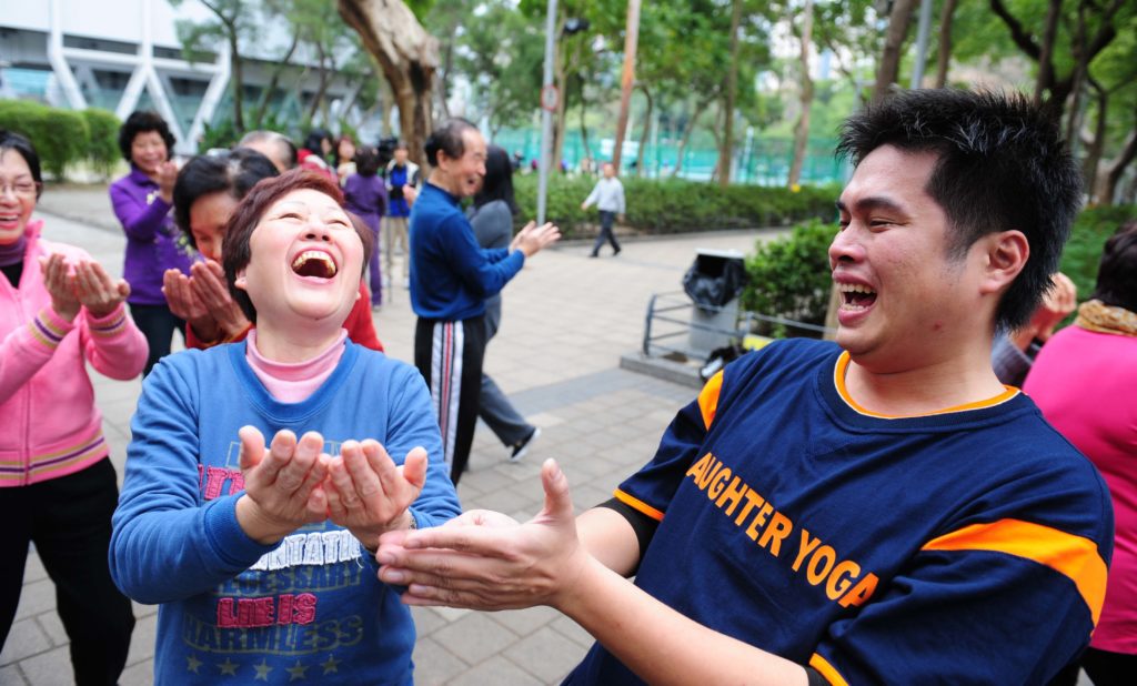 Laughter Yoga: a Therapy for Heart and Good Shape 5 laughter yoga therapy heart good shape