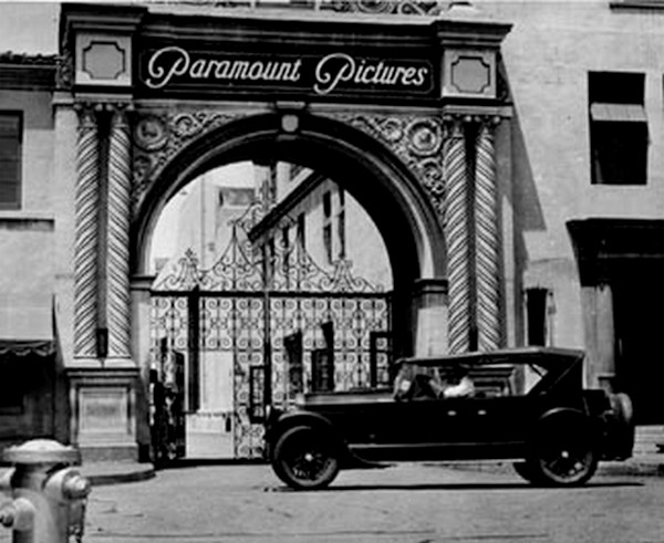 The Independent Film in the U.S between Yesterday and Today 4 Paramount Studio The Independent Film in the U.S between Yesterday and Today - 4